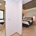 Enjoy A Premium Downtown In A Brand-new Art Deco Building! Free Parking! *