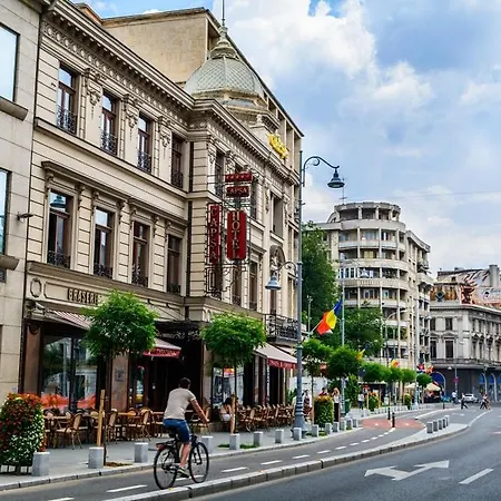 Enjoy A Premium Downtown Apartment! Modern Art Deco Building Apartment Bucharest
