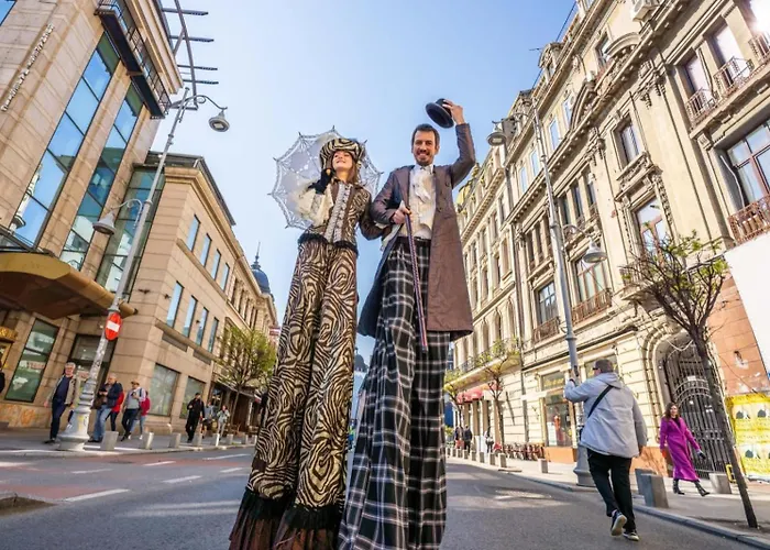 Enjoy A Premium Downtown In A Brand-new Art Deco Building! Free Parking!