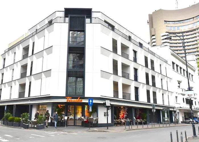 Enjoy A Premium Downtown In A Brand-new Art Deco Building! Free Parking!