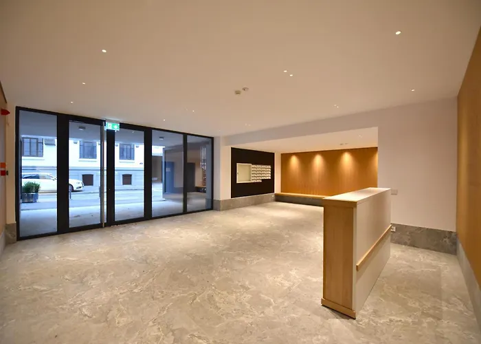 Enjoy A Premium Downtown In A Brand-new Art Deco Building! Free Parking! *