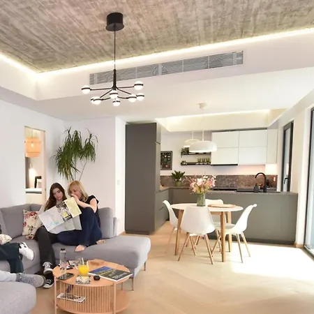 Enjoy A Premium Downtown In A Brand-new Art Deco Building! Free Parking! * Bukarest