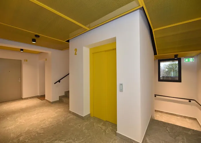 Enjoy A Premium Downtown In A Brand-new Art Deco Building! Free Parking! Διαμέρισμα Βουκουρέστι