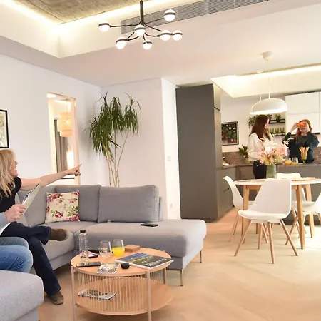 Enjoy A Premium Downtown In A Brand-new Art Deco Building! Free Parking! شقة *