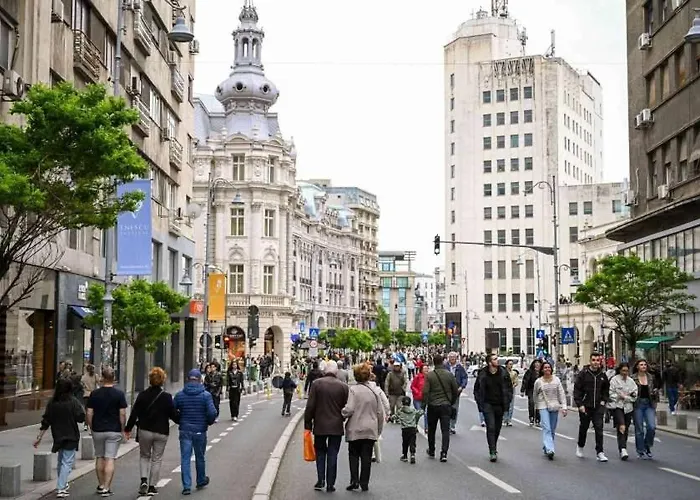 Enjoy A Premium Downtown In A Brand-new Art Deco Building! Free Parking! شقة بوخارست